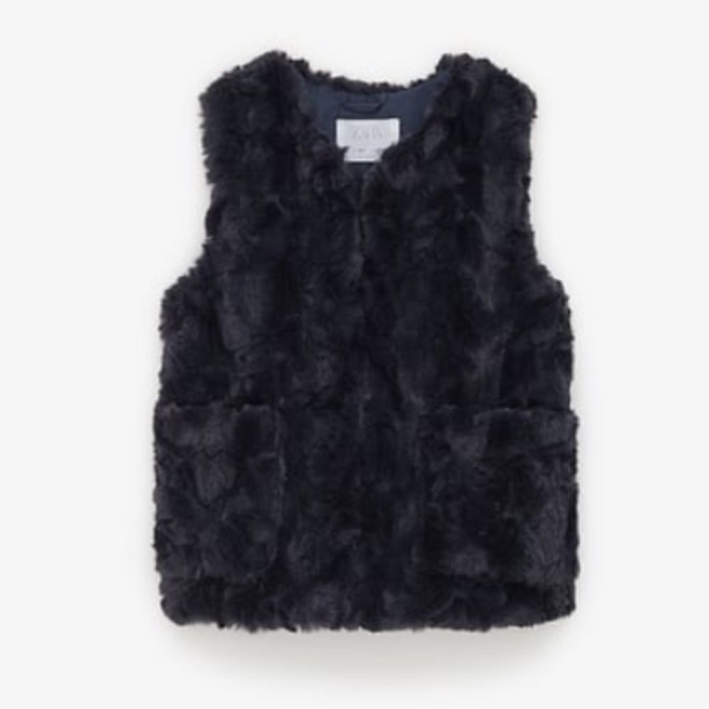 NWT! Zara kids‎ fluffy navy vest. Size 11-12 girls